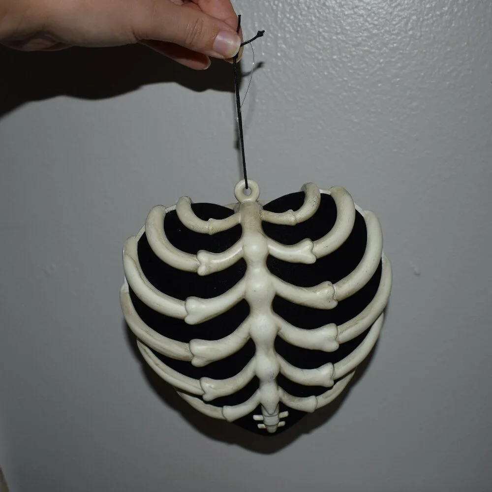 Gothic Black Velvet Skelton Bone Ribcage Heart 6